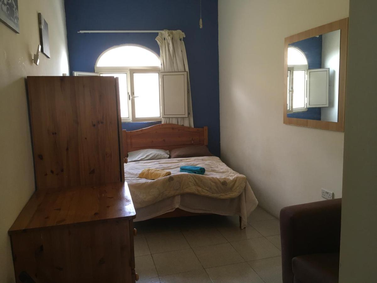 Butts Inn Annex Dormitory Hostel Ghajn il-Kbira  Luaran gambar